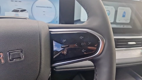 EBRO S700 1.5 TGDI PHEV Luxury E-CVT
