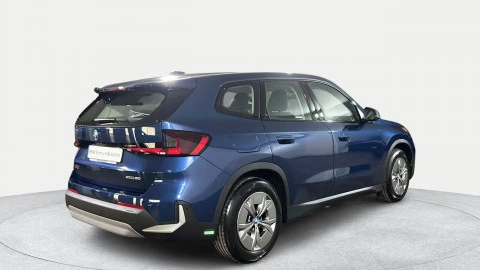 BMW iX1 xDrive30