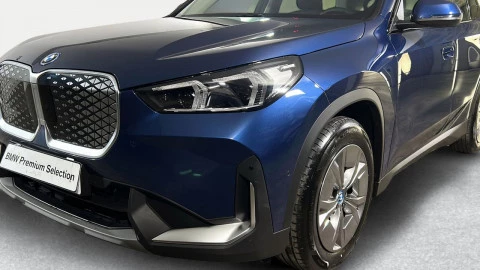 BMW iX1 xDrive30