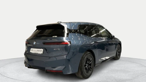 BMW iX xDrive45