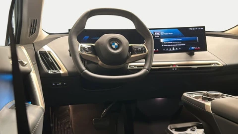 BMW iX xDrive45