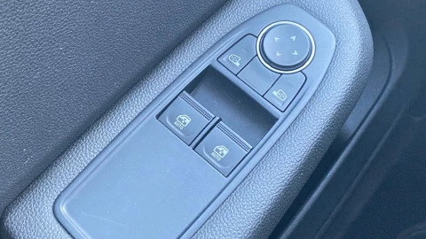 Renault Clio Business SCe 49 kW (67CV)