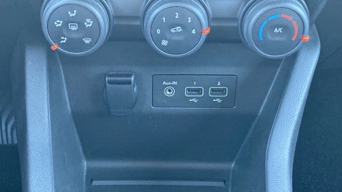 Renault Clio Business SCe 49 kW (67CV)