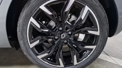 Renault Clio Techno full hybrid E-Tech 145 (103Kw)