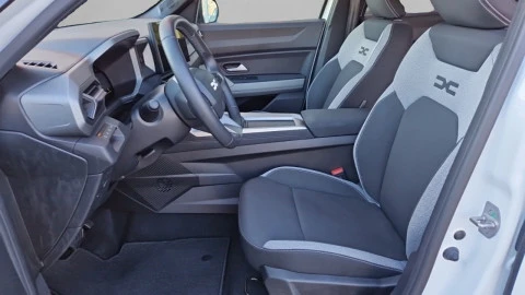 Dacia Bigster Journey hybrid 155