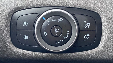 Ford Transit Custom Kombi 2.0 TDCI 96kW 320 L1 Trend