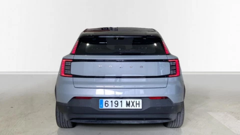 Volvo EX30 Single Motor Extended Range Plus Auto