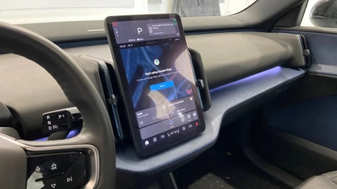 Volvo EX30 Single Motor Extended Range Plus Auto