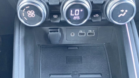 Renault Clio techno Eco-G 100cv (74kW)