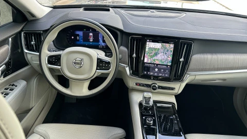 Volvo S90 2.0 T8 Twin AWD Recharg Ultimate Dark AT