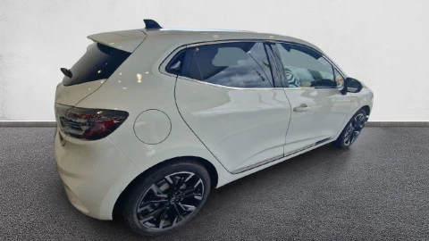 Renault Clio Techno full hybrid E-Tech 145 (103Kw)