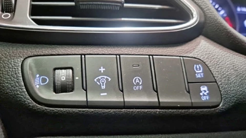 Hyundai i30 1.5 DPI Essence