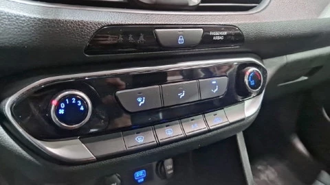 Hyundai i30 1.5 DPI Essence