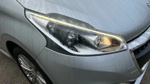 Peugeot 208 5P ALLURE 1.2L PureTech 81KW (110CV) S&S