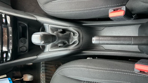 Peugeot 208 5P ALLURE 1.2L PureTech 81KW (110CV) S&S