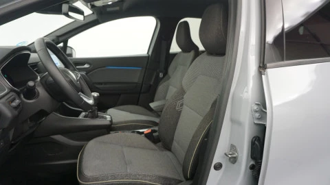 Renault Captur techno Eco-G 100cv (74 kW)