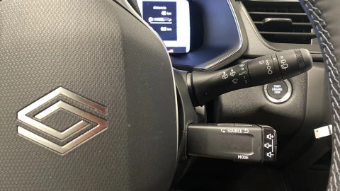 Renault Captur   TCe Techno 67kW