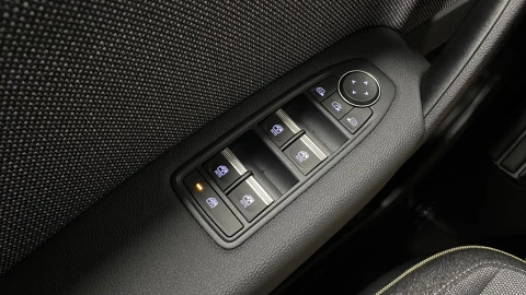 Renault Captur   TCe Techno 67kW