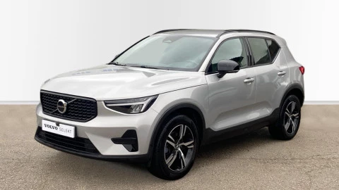 Volvo XC40 2.0 B3 G Plus Dark Auto