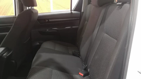 Toyota Hilux 2.4 D4D Cabina Doble GX