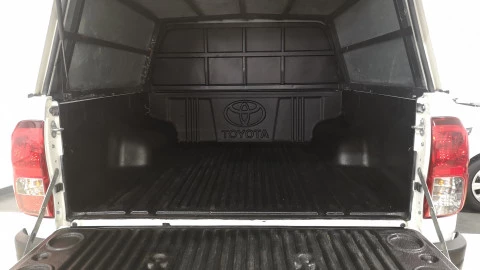 Toyota Hilux 2.4 D4D Cabina Doble GX