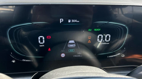 Kia Niro 1.6 GDi HEV 104kW (141CV) Drive