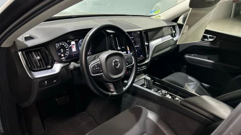Volvo XC60 2.0 B5 D AWD Momentum Auto