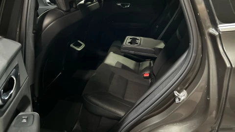 Volvo XC60 2.0 B5 D AWD Momentum Auto