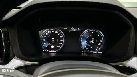Volvo XC60 2.0 B5 D AWD Momentum Auto