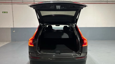 Volvo XC60 2.0 B5 D AWD Momentum Auto