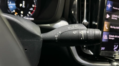 Volvo XC60 2.0 B5 D AWD Momentum Auto