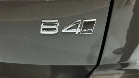 Volvo XC60 2.0 B5 D AWD Momentum Auto