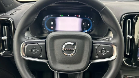 Volvo XC40 2.0 B3 G Core Auto