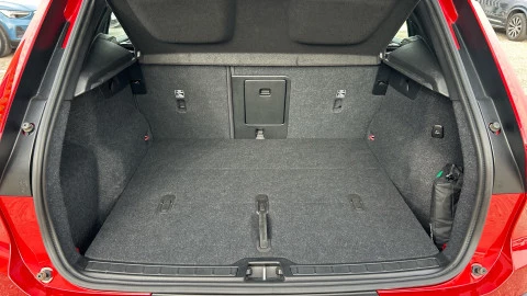 Volvo XC40 2.0 B3 G Core Auto