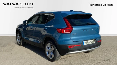 Volvo XC40 2.0 B3 G Core Dark Auto