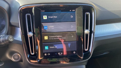 Volvo XC40 2.0 B3 G Core Dark Auto