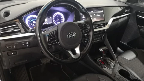 Kia Niro 1.6 GDi HEV 104kW (141CV) Drive