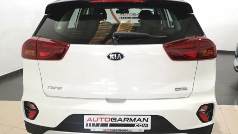 Kia Niro 1.6 GDi HEV 104kW (141CV) Drive