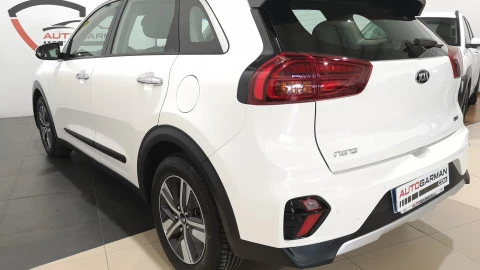 Kia Niro 1.6 GDi HEV 104kW (141CV) Drive