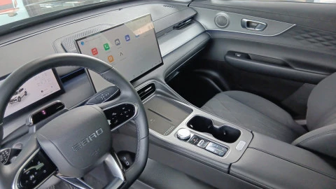 EBRO S800 1.6 TGDI Premium 7 DCT