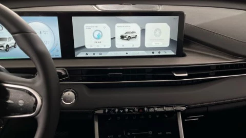 EBRO S400 1.5 DHE HEV Excellence CVT