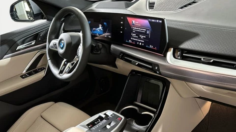 BMW iX2 eDrive20