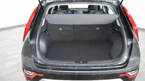 Kia Niro 1.6 GDi PHEV 135kW (183CV) Drive