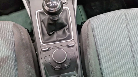 Audi Q2 Design 30 TFSI 85kW (116CV)