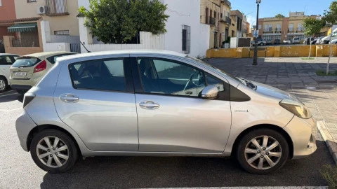 Toyota Yaris Hybrid Active