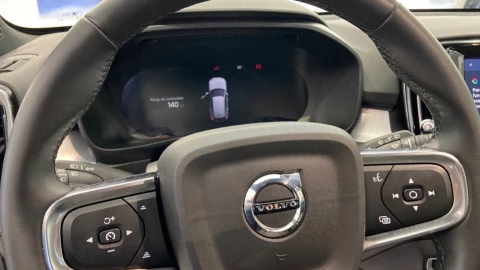 Volvo XC40 2.0 B3 G Core Auto