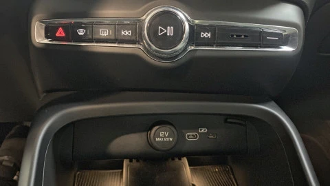 Volvo XC40 2.0 B3 G Core Auto