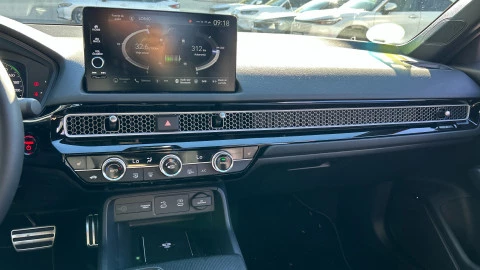 Honda Civic 2.0 i-MMD Sport CVT