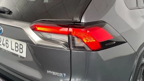 Toyota Rav4 2.5l 220H Advance Plus
