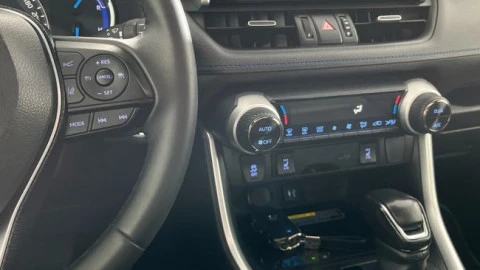 Toyota Rav4 2.5l 220H Advance Plus
